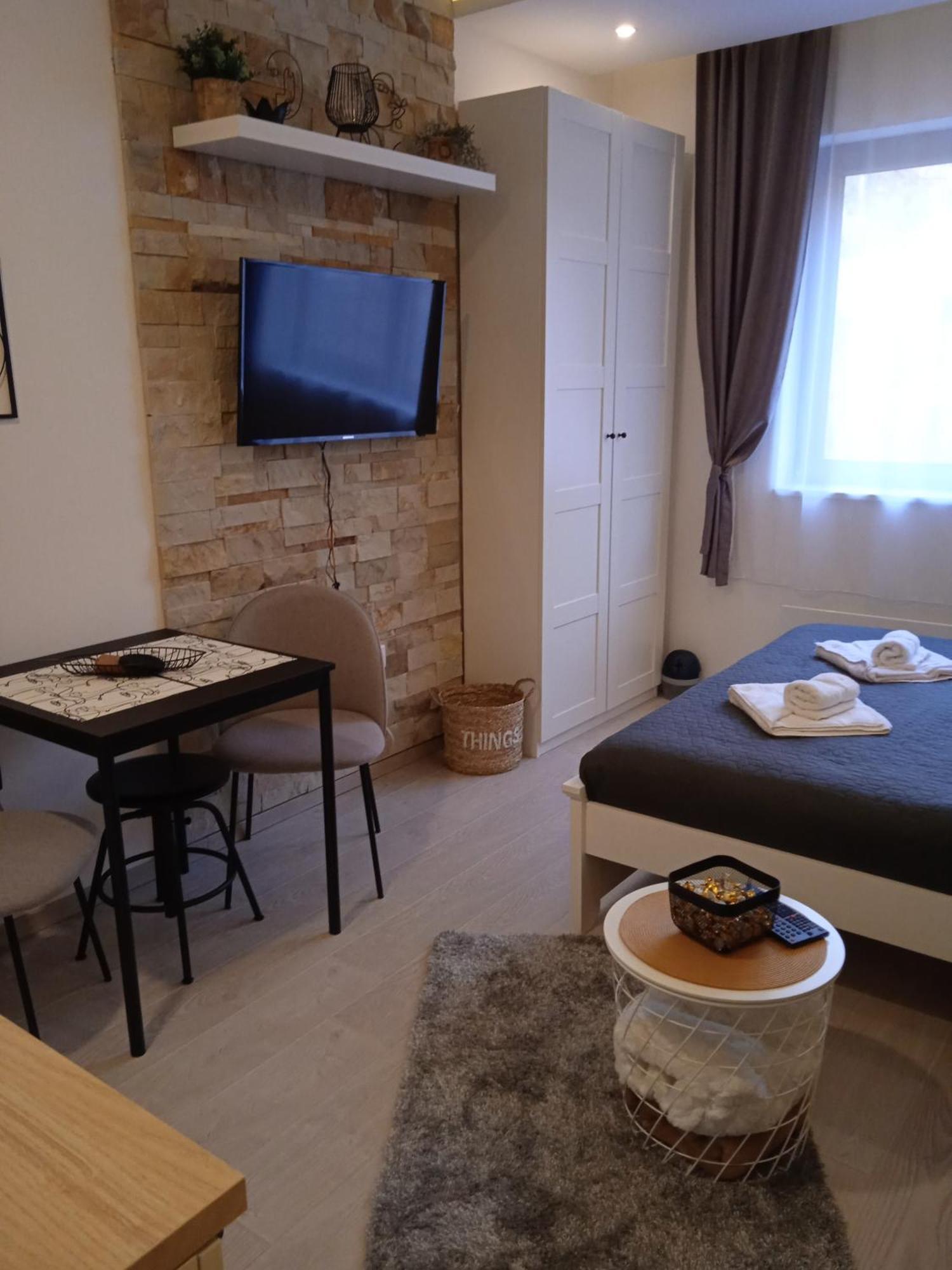 Comfy Corner N Lux 55 Milmari *